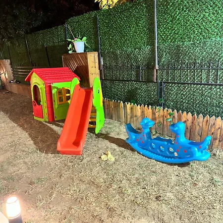 Yesil Panjurlu Bahceli * Nilufer